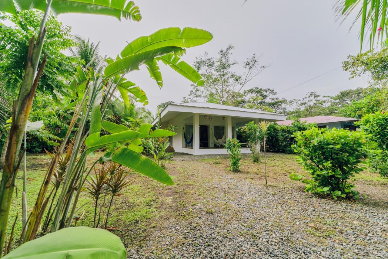 Pineapple House Manzanillo Villa Exteriör bild
