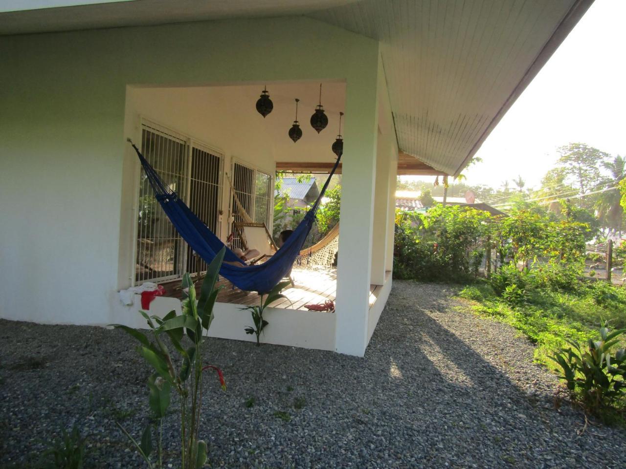 Pineapple House Manzanillo Villa Exteriör bild
